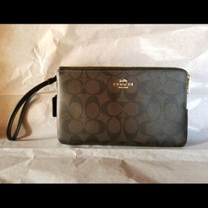 Coach Large Double Zip Wristlet